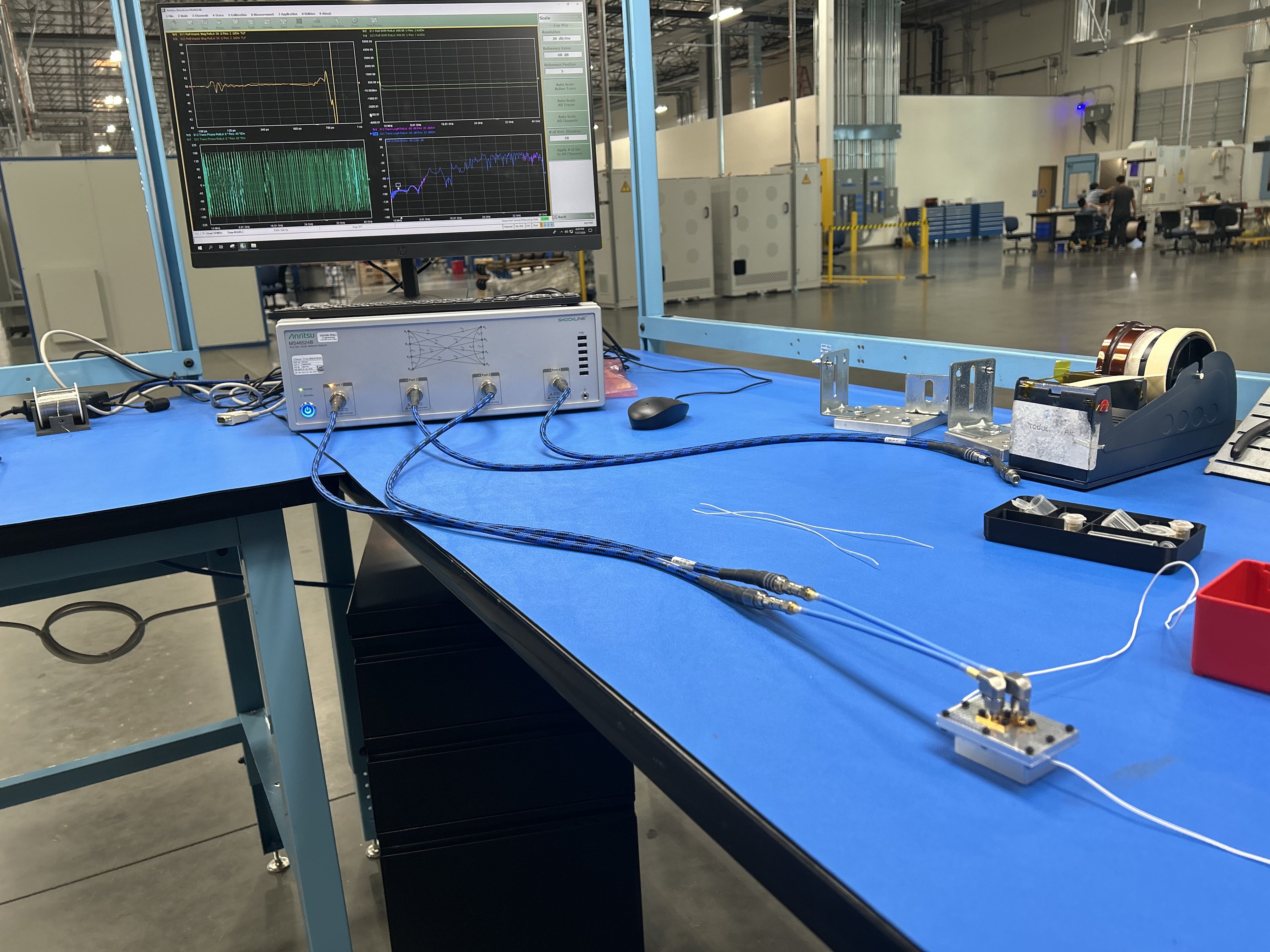 Cavity resonator connected to an Anritsu VNA on the Glenair test bench